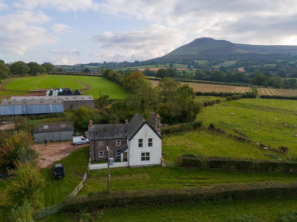 Llangorse, Brecon, Powys, 3 bedroom, Detached House