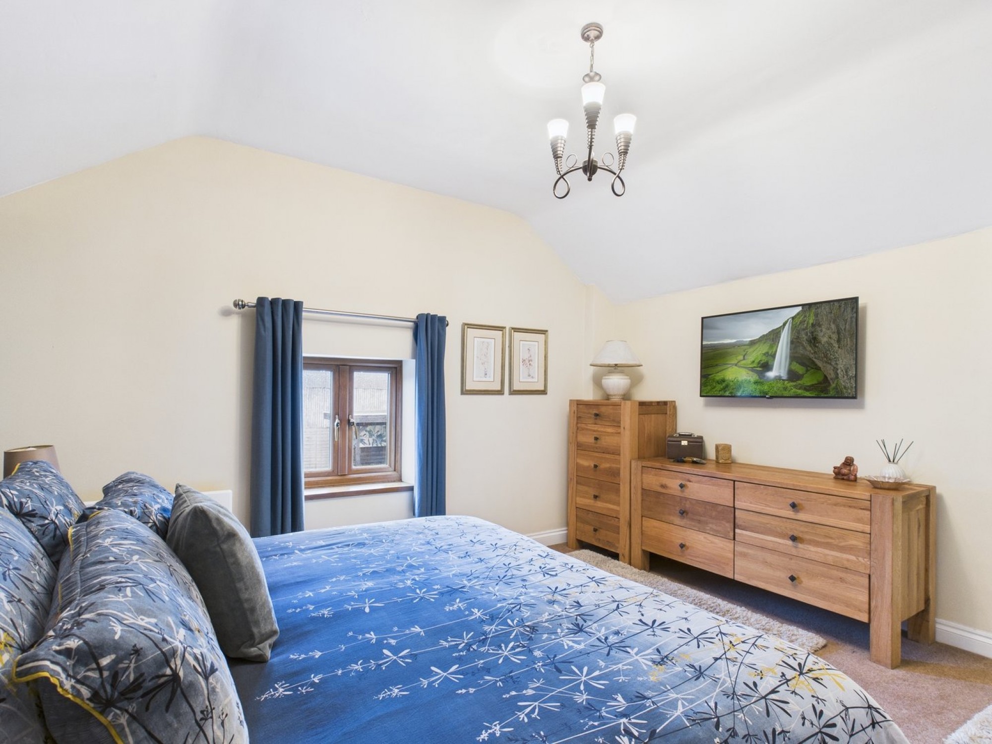 Images for Newcastle, Monmouth