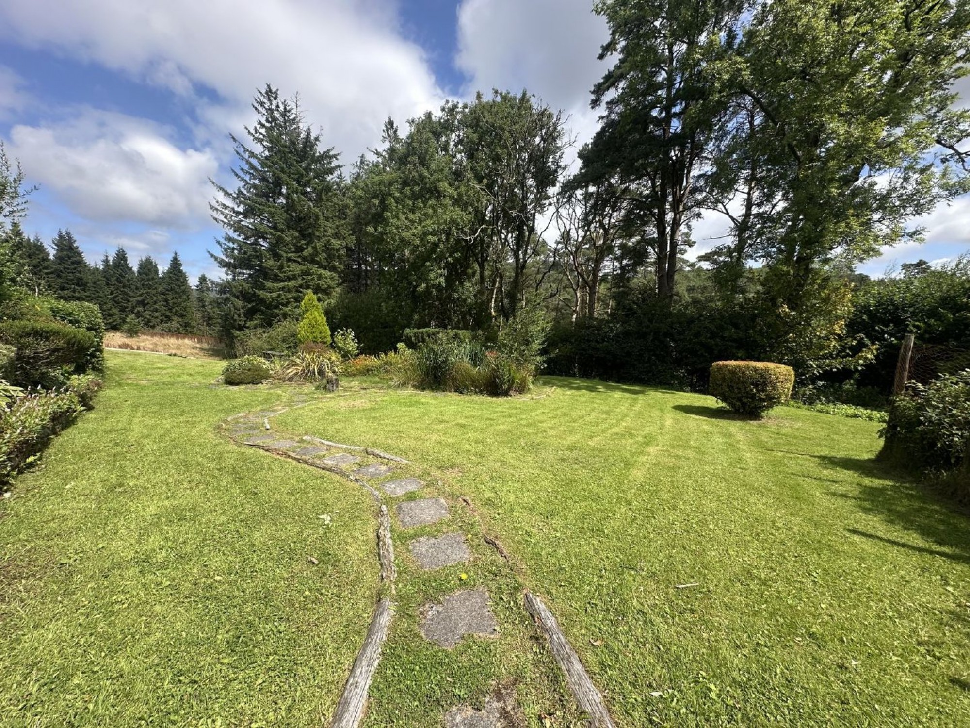 Images for Dol-Y-Gaer, Merthyr Tydfil, Powys