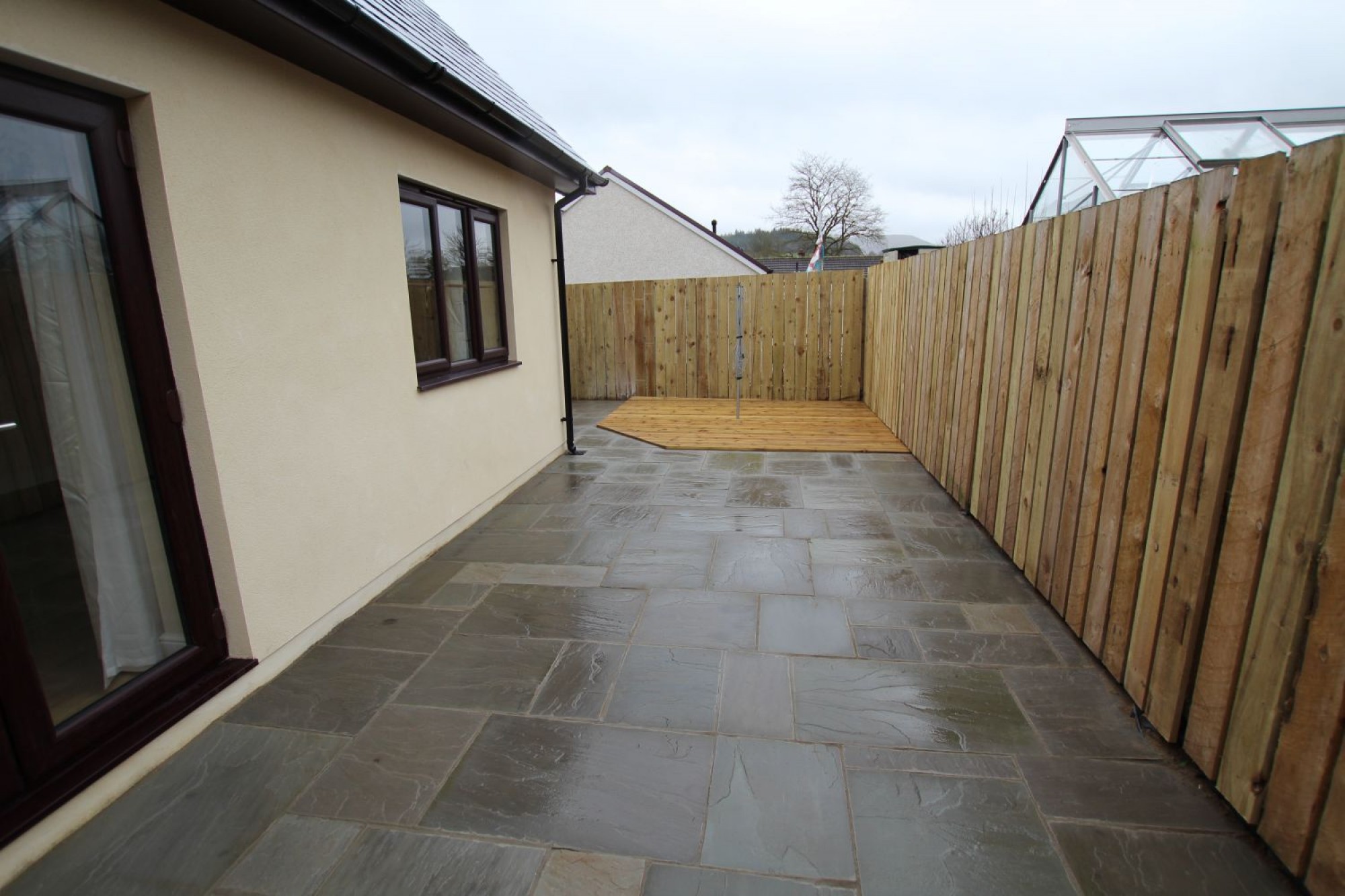 Images for Walnut Square, Brecon, Powys