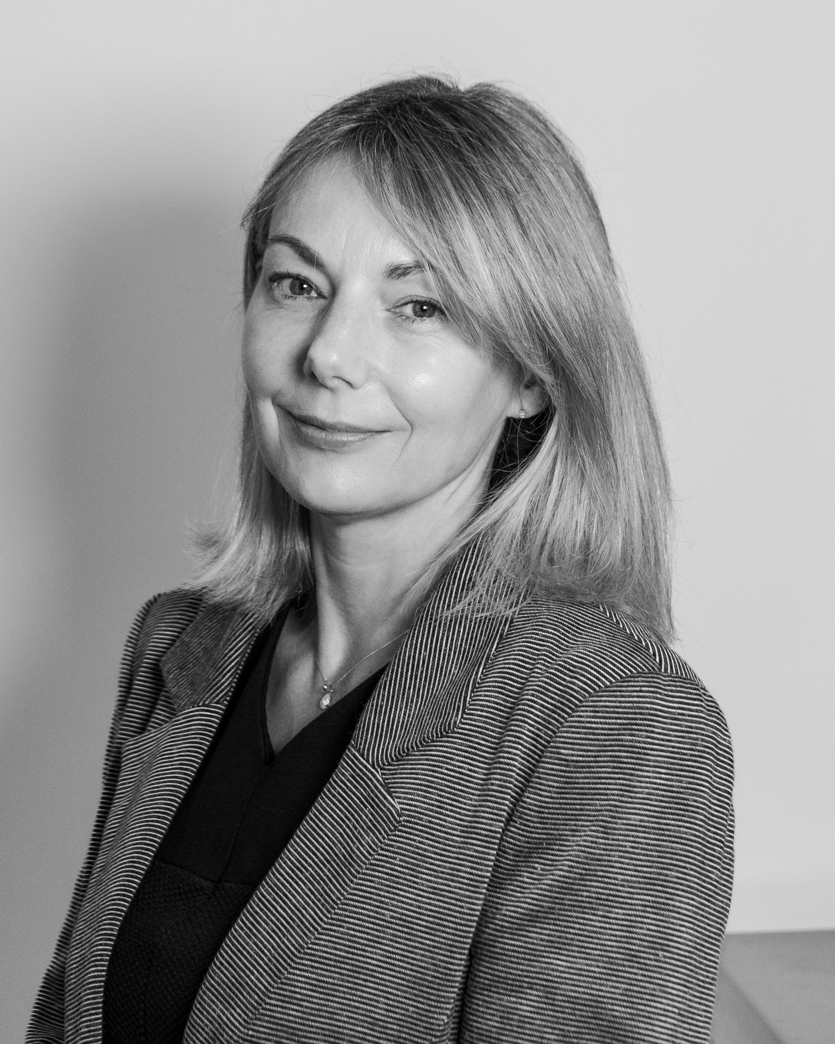 Kirsten Meek, Valuer